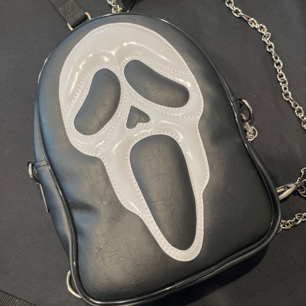 Scream Backpack - image 2